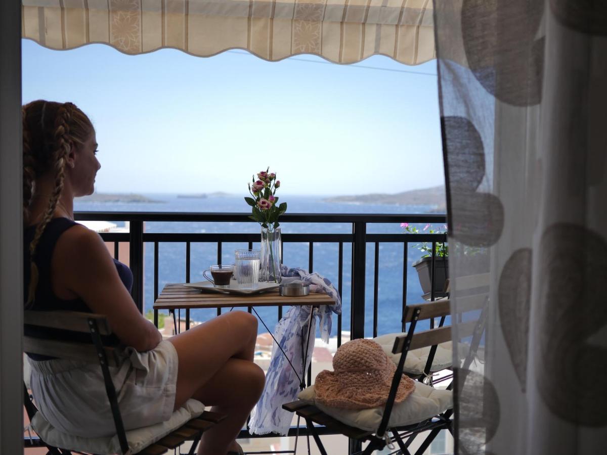 Sea Breeze-Vaporia-Syros Lejlighed Ermoupoli Eksteriør billede